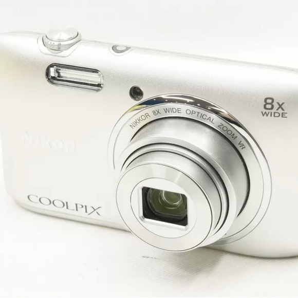 Nikon Coolpix S3600 20.1MP MINT condition - Picture 2 of 5